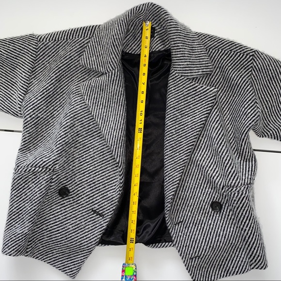 FOREVER 21 BLACK & GREY STRIPPED POLYESTER JACKET - Picture 7 of 10